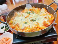 -亲昵春川鸡排(韩国美食街店)