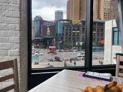-必胜客餐厅(昆百大泰业城店)