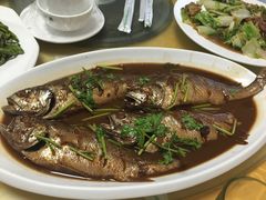 -乡府肉丁水饺(环山路店)