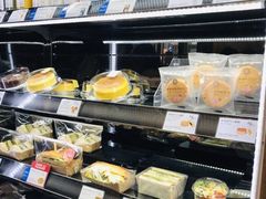 面包甜点陈列柜-巴黎贝甜(国贸店)