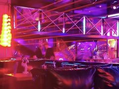 -UP嘻哈酒吧(粉巢店)