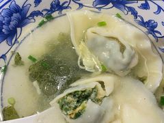 猪油渣菜肉大馄饨-老桐椿 · 上海大馄饨