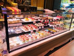 -巴黎贝甜(大宁国际商业广场店)