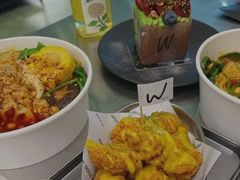 -W COLLECTIVE  DESSERT SHOP