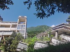 -四川汶川特大地震漩口中学遗址