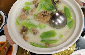 Preserved Duck with Lettuce Stew
