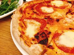 -城市大道红炉披萨烘焙坊