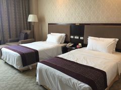 -山明水秀大饭店