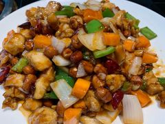 -铁锅炖灶台鱼老三炖鱼馆