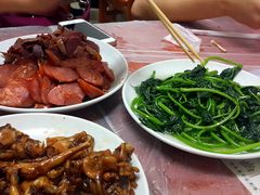 卤牛蛙-蓝精灵饺子店