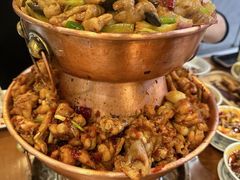 -炉小二铜锅牛蛙•川湘菜(三里屯店)