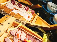 -华邑酒店·鲜艳全日自助餐厅