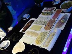 -唯爱KTV聚会餐厅(仙林东城汇店)