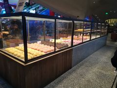 面包甜点陈列柜-LELECHA乐乐茶(上海五角场万达广场店)