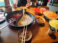 -萍姐火锅·公路夜市(武汉首店)