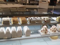 -焙丽拾光(麦凯乐直营店)