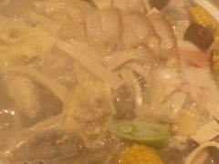 -三人行骨头王火锅(长寿店)
