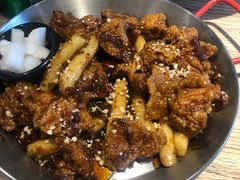 炸鸡拼盘-炒码先生·韩餐炸鸡披萨(西塔店)