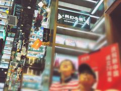 -钟书阁(群光广场店)