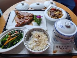 -兰心墩楠月子会所(万达店)