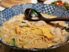 -荣家黄鱼面(前滩太古里店)