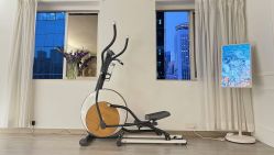 -闺蜜瑜伽·普拉提女性塑形馆