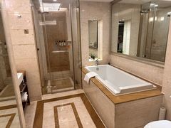 -沈阳皇朝万鑫酒店