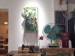 大堂-猫爷的腔调·黔小馆(交大医学住宅区店)