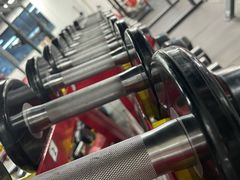 -坚果健身24小时工作室(定西路店)