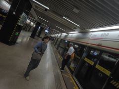 -常熟路(地铁站)