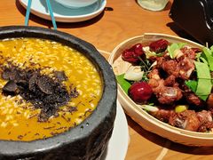 -菌自由丨野生菌火锅特色庭院餐厅(丽江古城店)