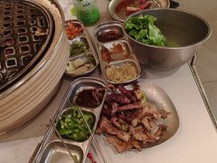 -哈哈碳都·牛肋条无限自助烤肉(台江万达店)