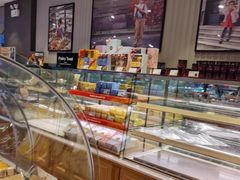 面包甜点陈列柜-巴黎贝甜(周浦海印店)