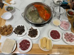-苗伯妈酸汤火锅