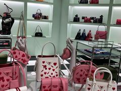 -PRADA普拉达(国际广场店)