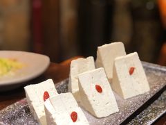 -东巴婆婆云南鱼豆花火锅(大东门店)