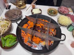 -岗上渣渣老火锅(两路口店)