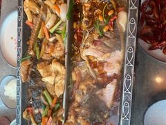 -鸣记脆皮烤鱼·海鲜烤鱼(三八广场店)