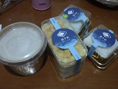 -蜜蜂小象·榴莲千层蛋糕(时代汇11栋店)