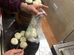 -舒小笼松针小笼包