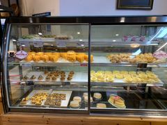 面包甜点陈列柜-BROAD面包路·欧式面包(龙湖时代C馆店)