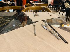 -东方红海鲜百汇(国际大厦店)