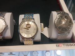 -王权免税店(普吉机场店)