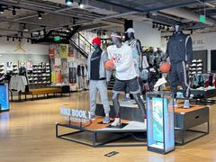 -NIKE品牌体验店(北京蓝色港湾店)