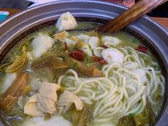 -周鱼小馆石锅酸菜鱼(活力汇店)