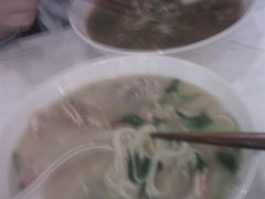 虾蛄面，牛肉面-十面欢腾·海鲜面·台式Bistro(长乐路店)
