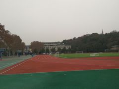 -武汉大学风雨操场