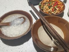 -贵府酸汤牛肉火锅·贵州老字号(飞山街店)