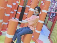 -爱蹦iBOON蹦床运动馆(江汉店)