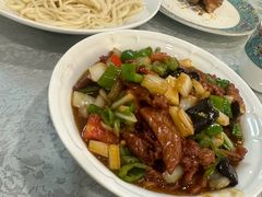 -汗腾格里·风味餐厅(新疆驻京办店)